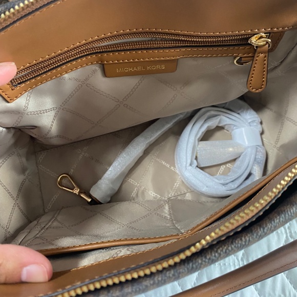 MK Michael Kors Medium Logo Satchel - Picture 10 of 14